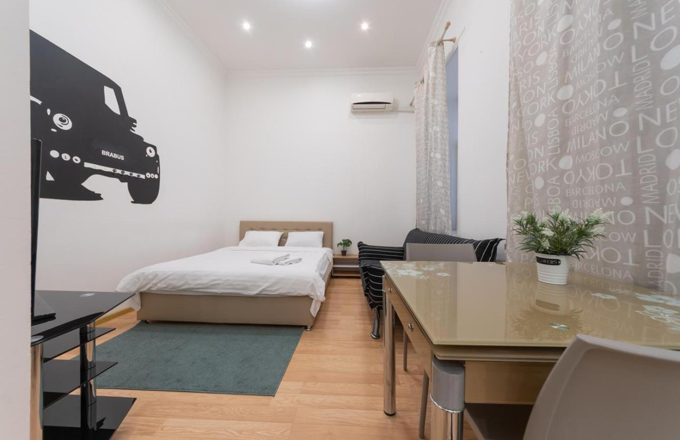 Kievaccommodation In The Center 24H Self Check-In Εξωτερικό φωτογραφία