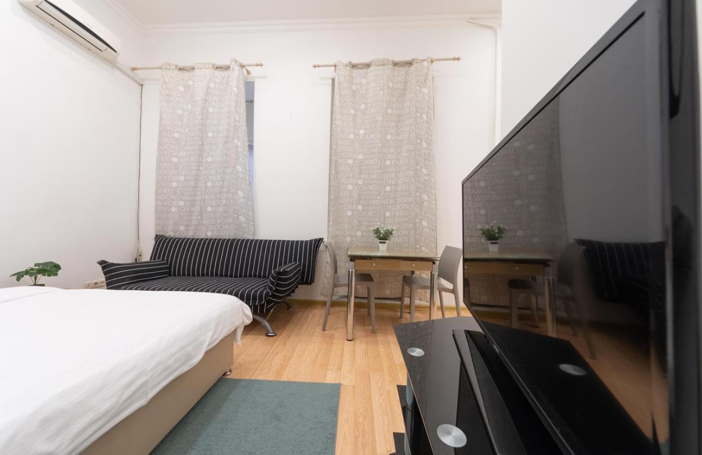 Kievaccommodation In The Center 24H Self Check-In Εξωτερικό φωτογραφία